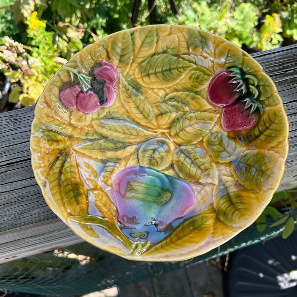 Vintage Sarreguemines Majolica Bowl France 9.25” Width Some Crazing Check Pics
